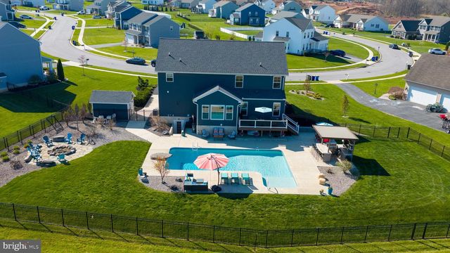 4041 COUNTRY DR, Dover, PA 17315