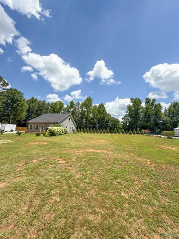 309 Henderson Rd, Chesnee, SC 29323