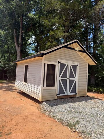 309 Henderson Rd, Chesnee, SC 29323