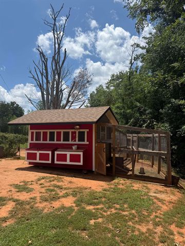 309 Henderson Rd, Chesnee, SC 29323
