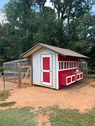309 Henderson Rd, Chesnee, SC 29323
