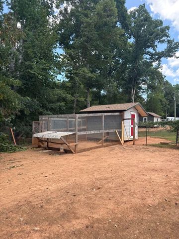 309 Henderson Rd, Chesnee, SC 29323