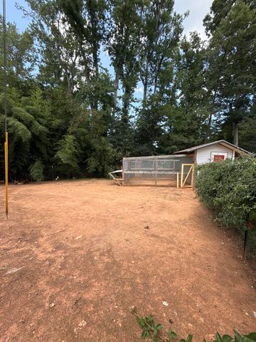 309 Henderson Rd, Chesnee, SC 29323