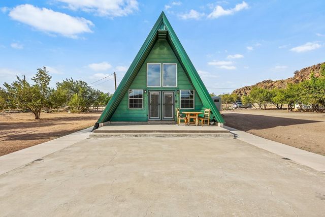 819 Webster, Fort Davis, TX 79734