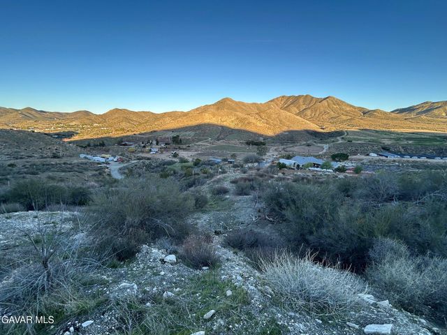 16th St West & Vic Ave Y8 Ca, Acton, CA 93510