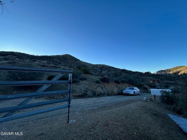 16th St West & Vic Ave Y8 Ca, Acton, CA 93510