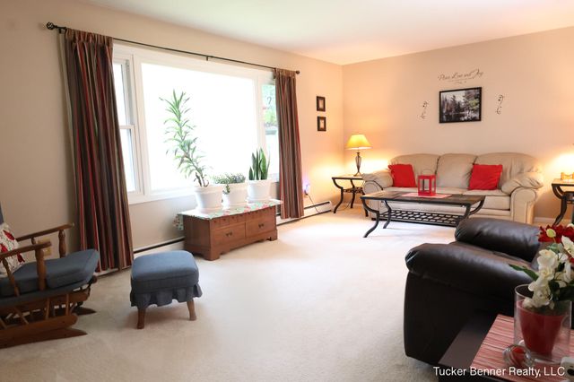 37 S Bear Lake Road, Muskegon, MI 49445