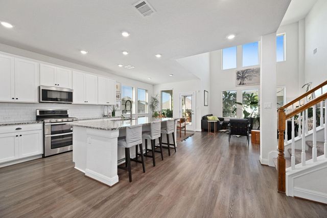 220 Birkshire DR, Georgetown, TX 78626