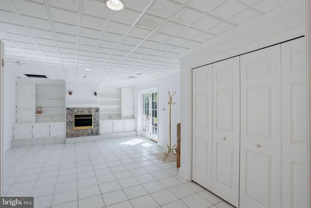 9 MCCORMICK DR, Hockessin, DE 19707