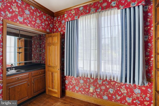 9 MCCORMICK DR, Hockessin, DE 19707