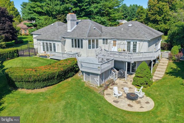 9 MCCORMICK DR, Hockessin, DE 19707