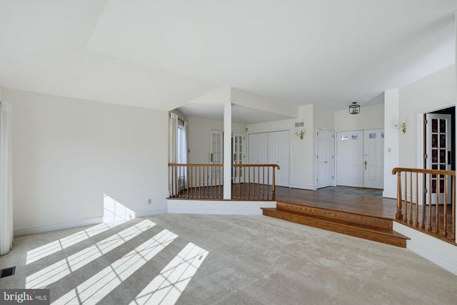 9 MCCORMICK DR, Hockessin, DE 19707