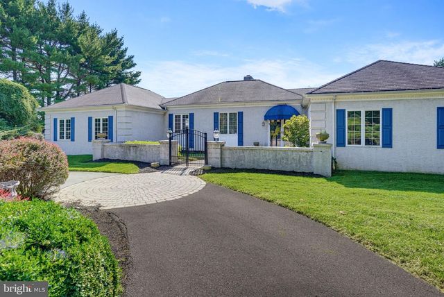 9 MCCORMICK DR, Hockessin, DE 19707