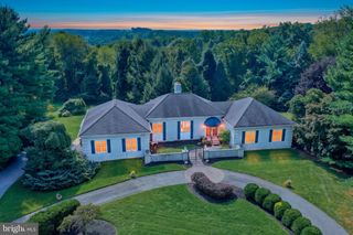 9 MCCORMICK DR, Hockessin, DE 19707