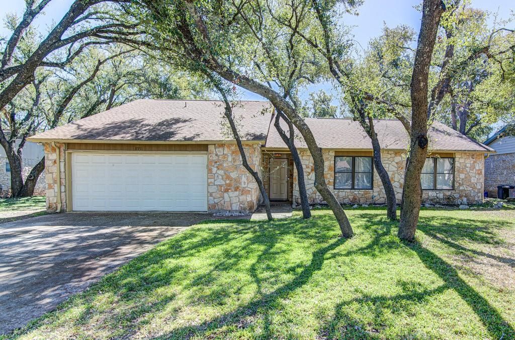 8911 Bubbling Springs TRL, Austin, TX 78729