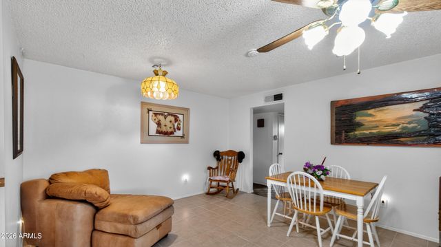 242 N 87th Place, Mesa, AZ 85207