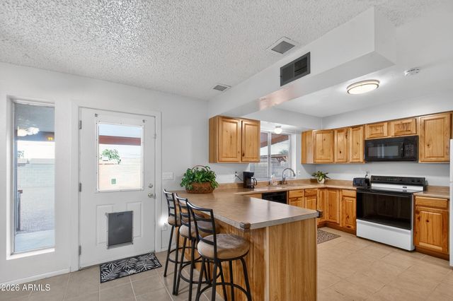 242 N 87th Place, Mesa, AZ 85207