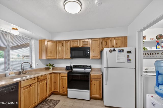 242 N 87th Place, Mesa, AZ 85207