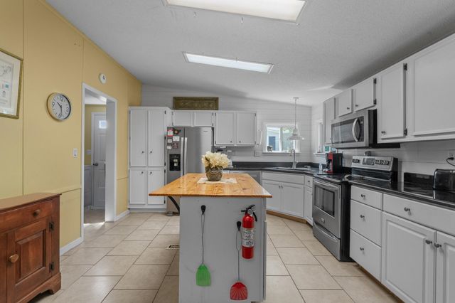 949 South Marlin Circle, Murrells Inlet, SC 29576