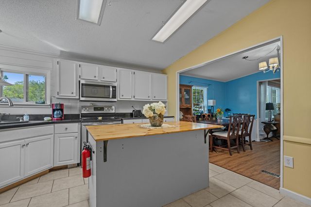 949 South Marlin Circle, Murrells Inlet, SC 29576