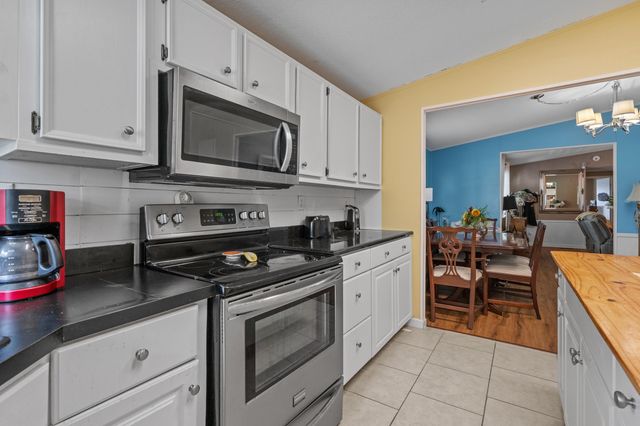 949 South Marlin Circle, Murrells Inlet, SC 29576