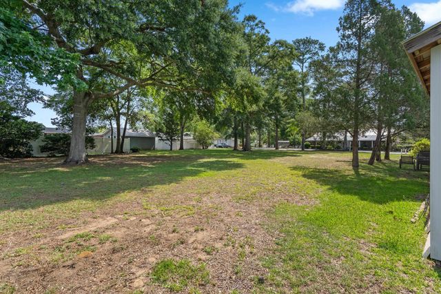 949 South Marlin Circle, Murrells Inlet, SC 29576