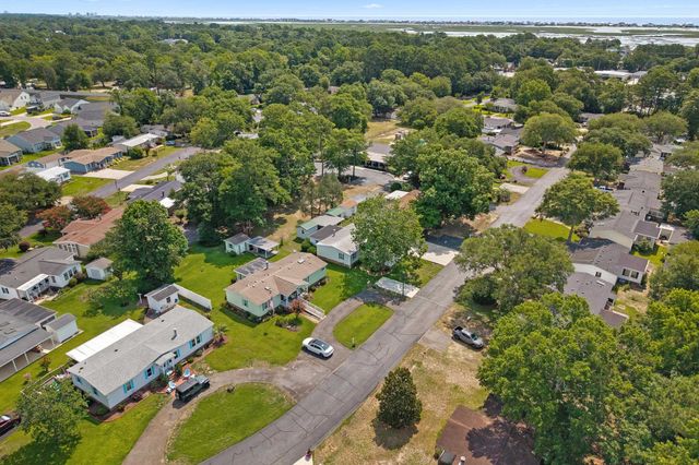 949 South Marlin Circle, Murrells Inlet, SC 29576