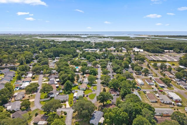 949 South Marlin Circle, Murrells Inlet, SC 29576