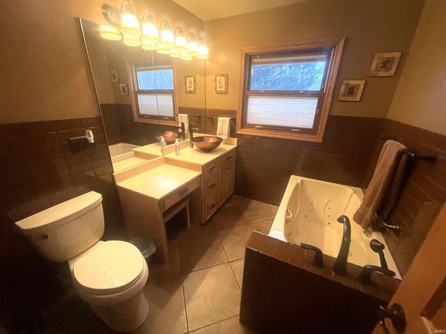 1939 N 25 North Highway, Logansport, IN 46947