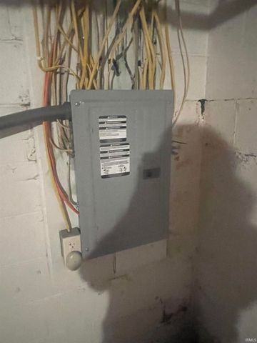 1939 N 25 North Highway, Logansport, IN 46947