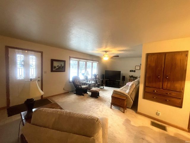 1939 N 25 North Highway, Logansport, IN 46947