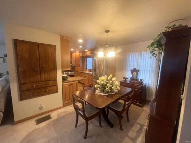 1939 N 25 North Highway, Logansport, IN 46947