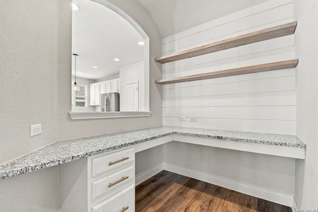 2190 KISKADEE DR, New Braunfels, TX 78132