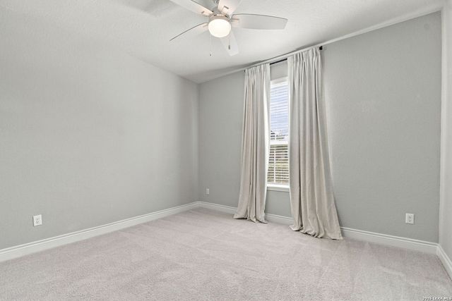2190 KISKADEE DR, New Braunfels, TX 78132