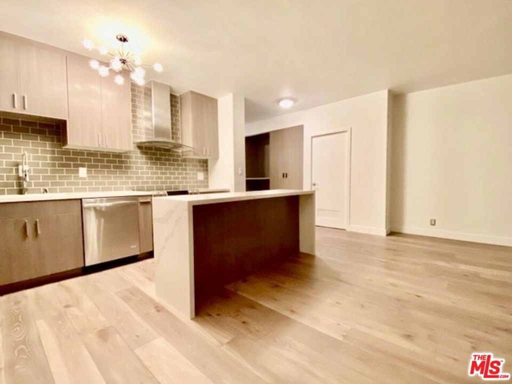 999 N Doheny Drive 1001, West Hollywood, CA 90069 — photo 3