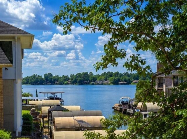 12367 Pebble View Drive, Conroe, TX 77304