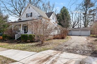 100 Westwood Street, Hillsdale City, MI 49242