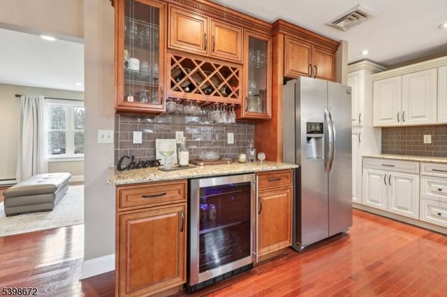 22 Cooper Ln, Chester Twp., NJ 07930