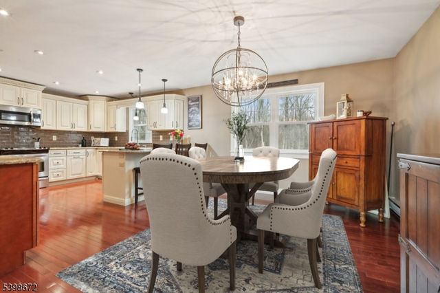 22 Cooper Ln, Chester Twp., NJ 07930