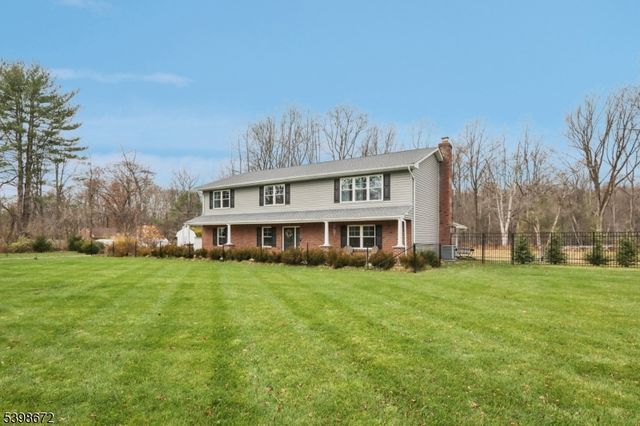 22 Cooper Ln, Chester Twp., NJ 07930