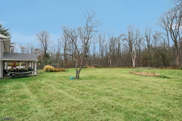 22 Cooper Ln, Chester Twp., NJ 07930