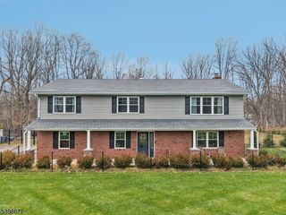 22 Cooper Ln, Chester Twp., NJ 07930