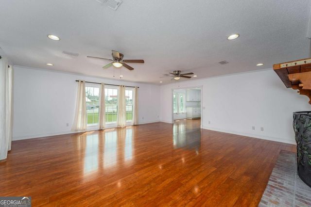 701 Van Streat, Nicholls, GA 31554