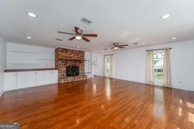 701 Van Streat, Nicholls, GA 31554