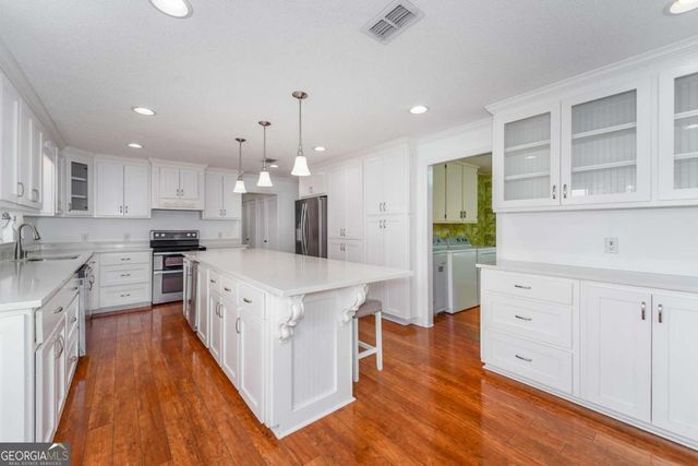 701 Van Streat, Nicholls, GA 31554