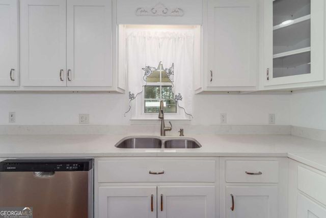 701 Van Streat, Nicholls, GA 31554