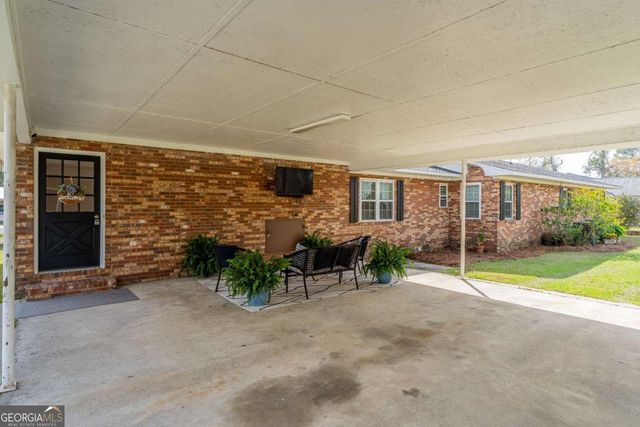 701 Van Streat, Nicholls, GA 31554