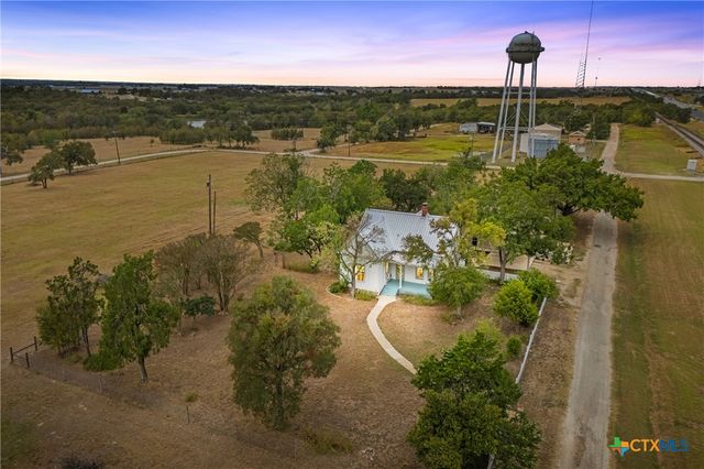105 Davis Drive, Thorndale, TX 76577