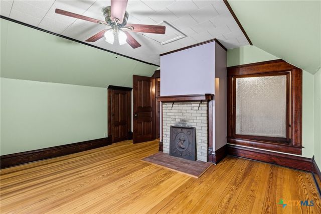 105 Davis Drive, Thorndale, TX 76577