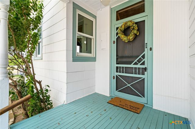 105 Davis Drive, Thorndale, TX 76577